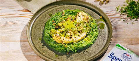 Misku plnú chrumkavej smaženej cibuľky