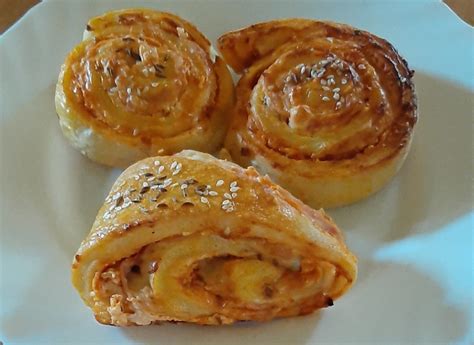 Pizzové slimáčiky pripravené na pečenie