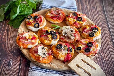 Mini pizza pripravená na oslavu