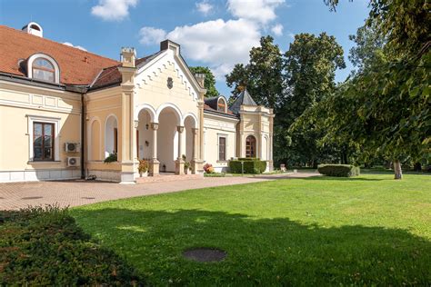 Historické budovy Ružového mlyna v Piešťanoch
