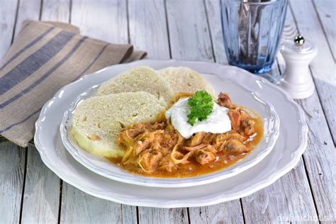 Nedeľný obed s knedľou