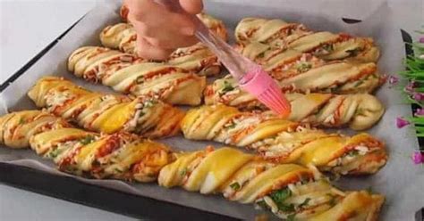 Slaná hviezda z lístkového cesta so syrom