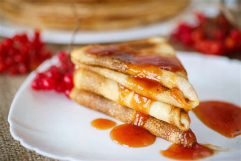 Rôzne druhy palaciniek s náplňami