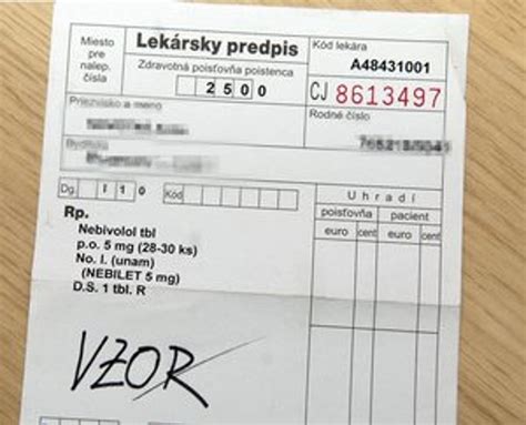 Lekár vypisuje recept
