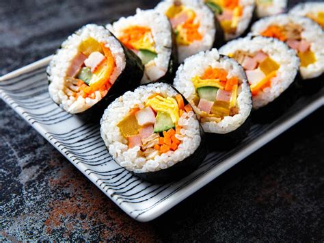 Príprava plniek na kimbap