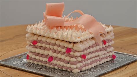 Ilustrácia penovej torty