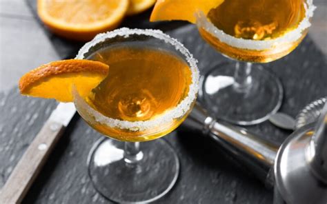 Koktail s koňakom a bielym vínom