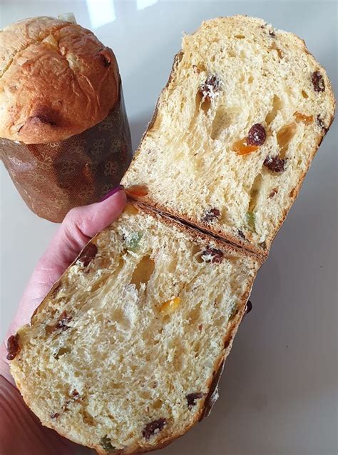 Panettone s hrozienkami a kandizovaným ovocím
