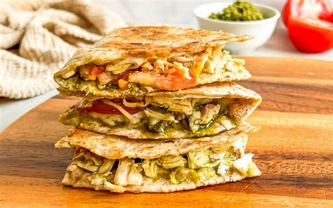 Quesadilla s kuracím mäsom a zeleninou