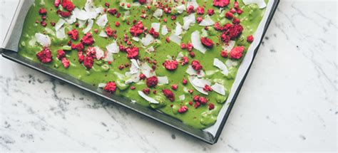 Ingrediencie na zelenú čokoládu s matcha