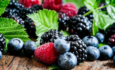 Bobuľové ovocie v octovom kúpeli