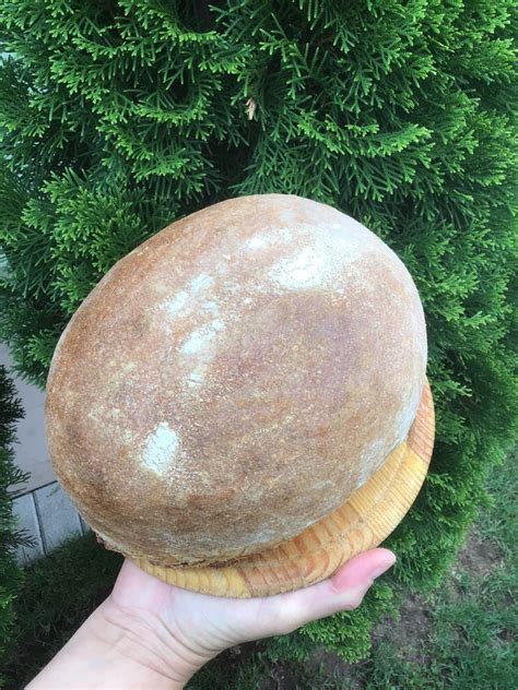 Čerstvo upečený ražný chlieb