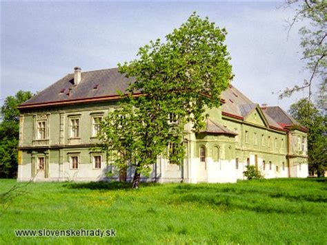Pálfiovský kaštieľ v časti Tonkovce