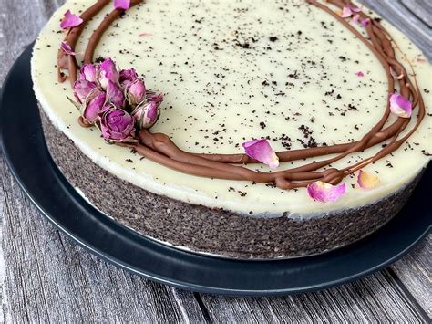 Vrstvenie čokoládovej torty bez pečenia
