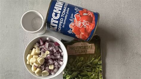 Základné suroviny na cestovinovú omáčku