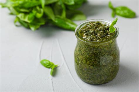 Čerstvé ingrediencie na pesto