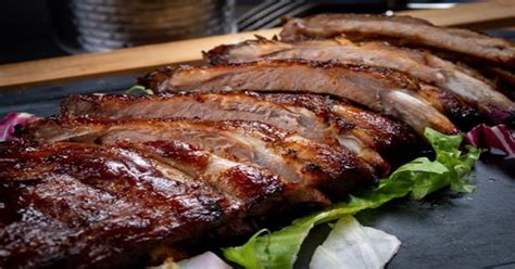 Ilustrácia rôznych druhov bravčových rebier