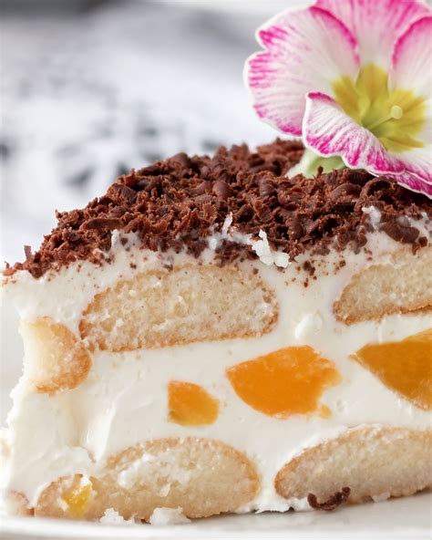 Nepečená broskyňová torta