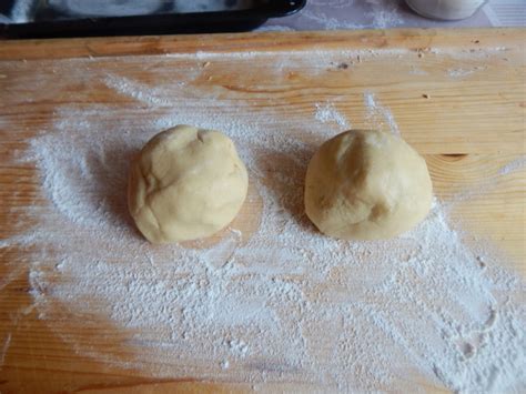 Ilustračný obrázok krehkého cesta na koláč