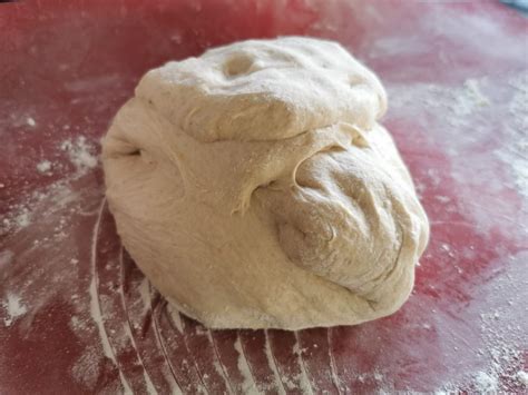 Pripravené cesto na špaldový chlieb