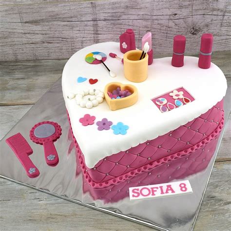 Detská torta v tvare stavby