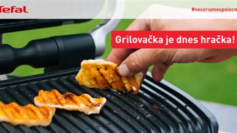 Proces grilovania kuracieho mäsa na elektrickom grile