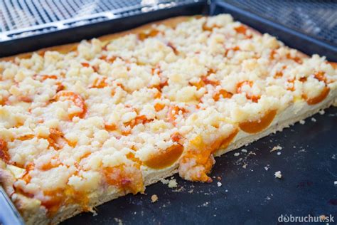 kysnutý marhuľový koláč s posýpkou