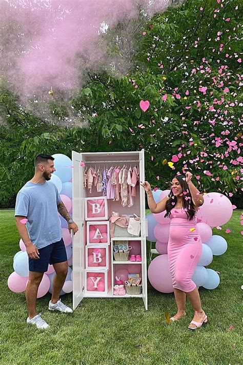 Gender reveal party balóny