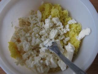 Bryndzová plnka pripravená na plnenie pirohov