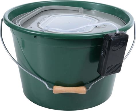 Rybaárske vedro s okysličovačom