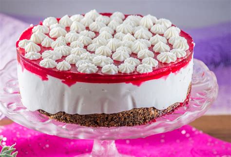 Nádherná torta s hudobnými motívmi