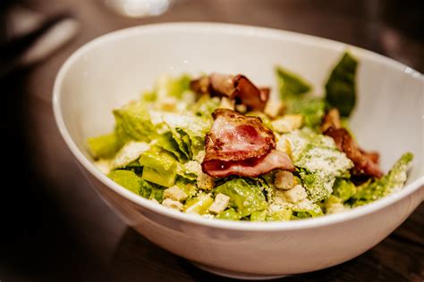 Domáce krutóny na Caesar šalát