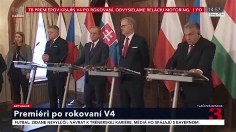 novinári pri neformálnej diskusii