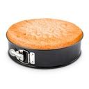 Okrúhla tortová forma s jablkovým koláčom