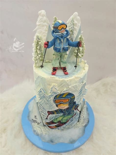 Zimná torta s dekoráciami