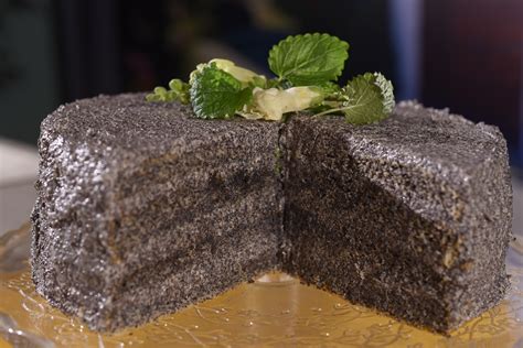 Maková torta s černicami