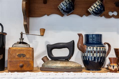 Koláž retro zákuskov