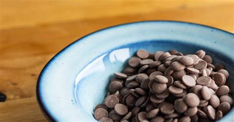 Rozpúšťanie čokolády vo vodnom kúpeli