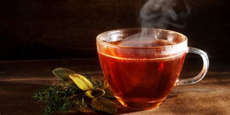 Ilustrácia horúceho čaju s rumom