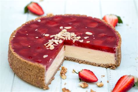 Lahodný jahodový cheesecake