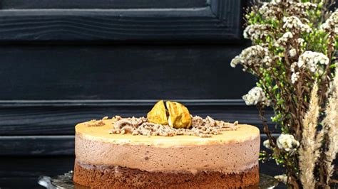 Hotová gaštanovo-karamelová torta