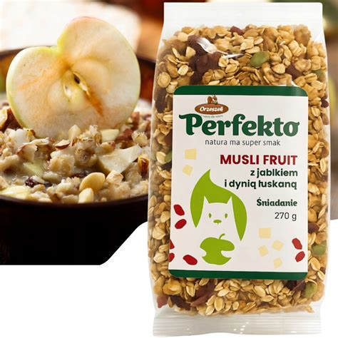 Raňajky s müsli, ovocím a orechmi