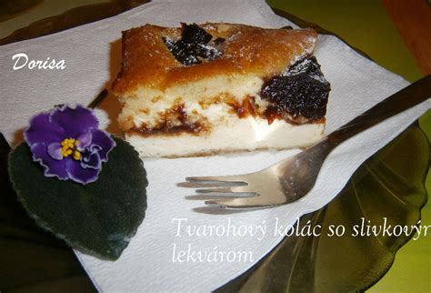 Prepadnutý tvarohový koláč so slivkovým lekvárom