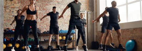 osoba vykonávajúca HIIT tréning