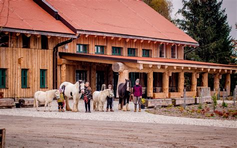 Ranč s koňmi v slovenskej prírode