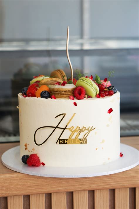 Štýlová torta s nápisom 