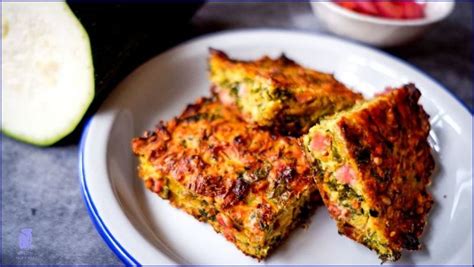 Cuketový koláč pripravený na plechu