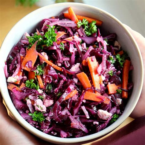 Ilustračná fotka karamelizovanej červenej kapusty