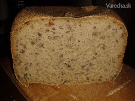 Bezlepkový chlieb pripravený v rúre