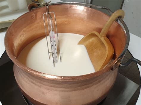 ukážka výroby cukrových kvetov